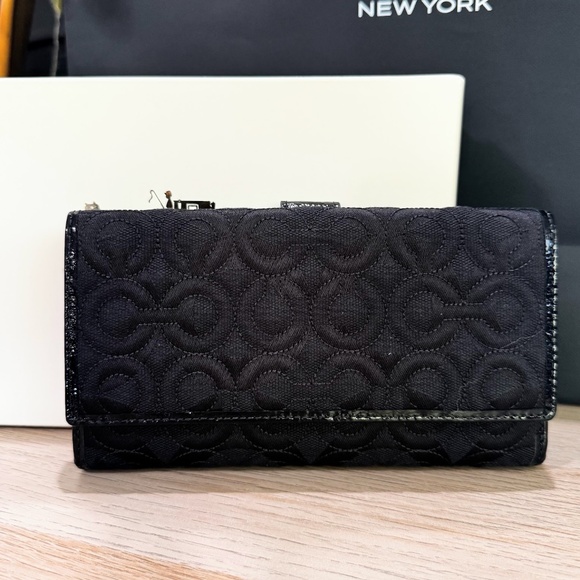 Vintage Coach Canvas Embroidered C Clutch Large Wallet New in Box - Picture 3 of 12